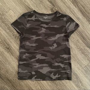 Athleta camo t shirt